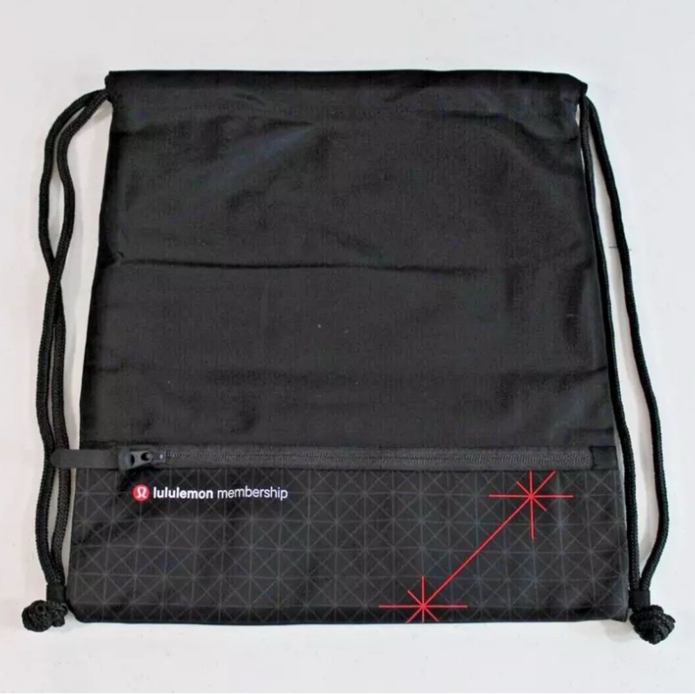 SOLD‼️Lululemon Membership Black Nylon Bag Drawstring Zip Pocket